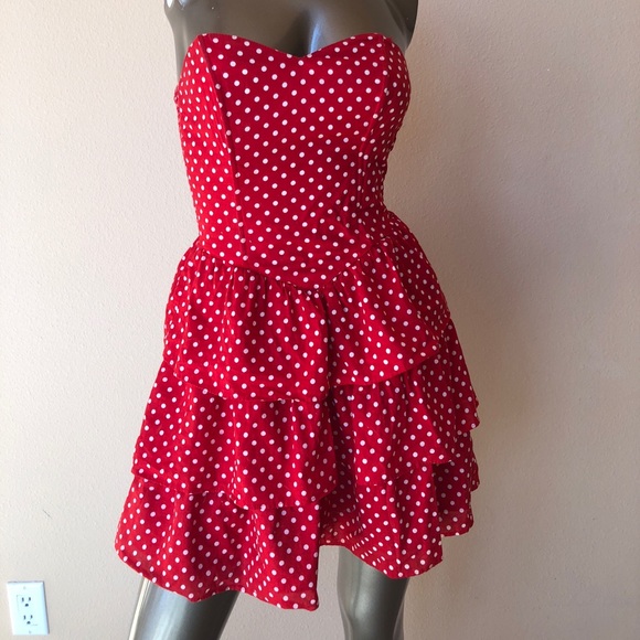 H&M Dresses & Skirts - Red and white polka dot strapless dress! 💋 size 2